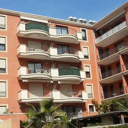 Residences Les Venitiennes แซ็งต์-ราฟาเอล ภายนอก รูปภาพ