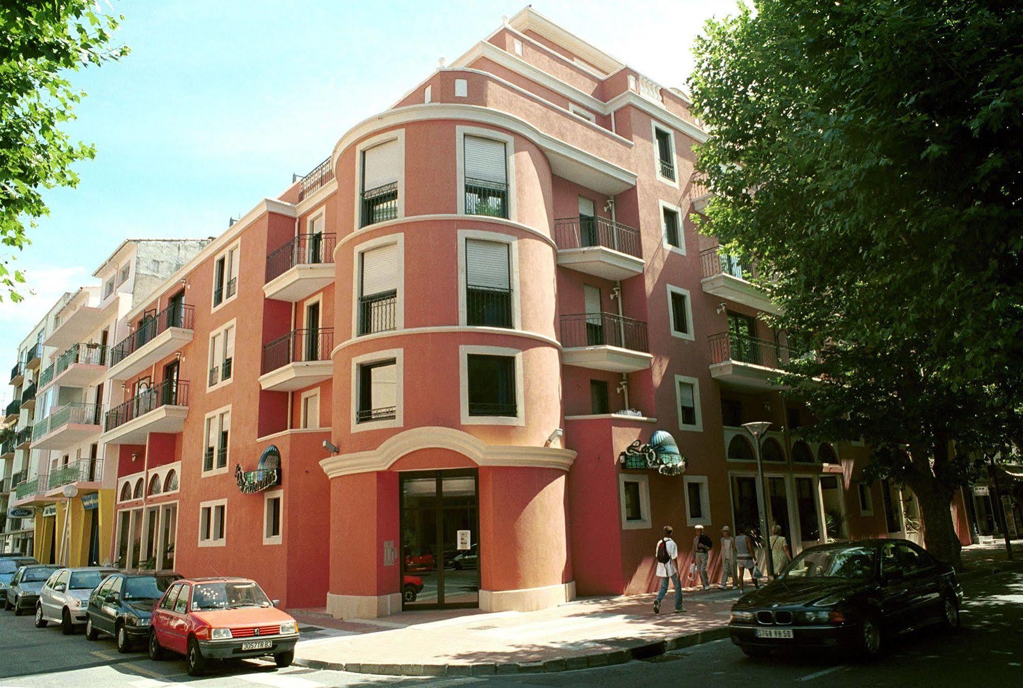 Residences Les Venitiennes แซ็งต์-ราฟาเอล ภายนอก รูปภาพ